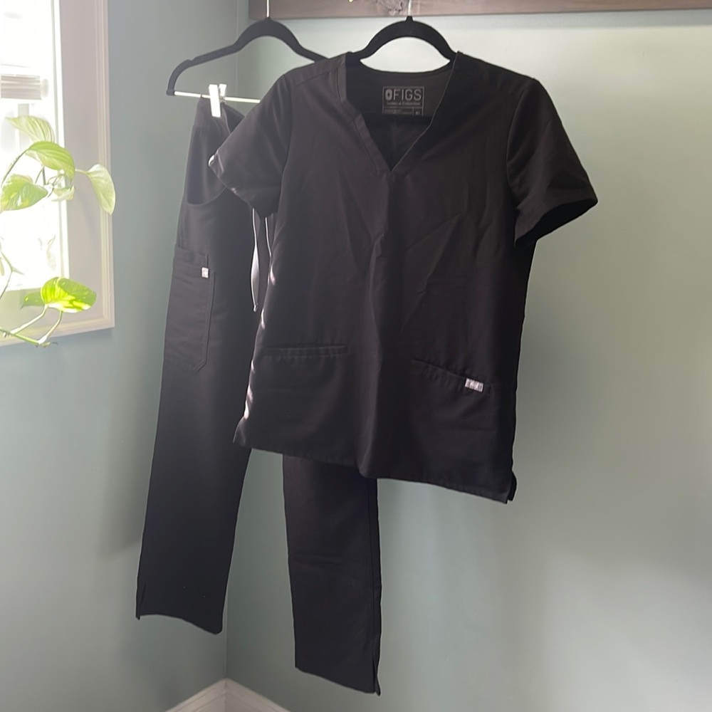Figs Black scrub set size XS